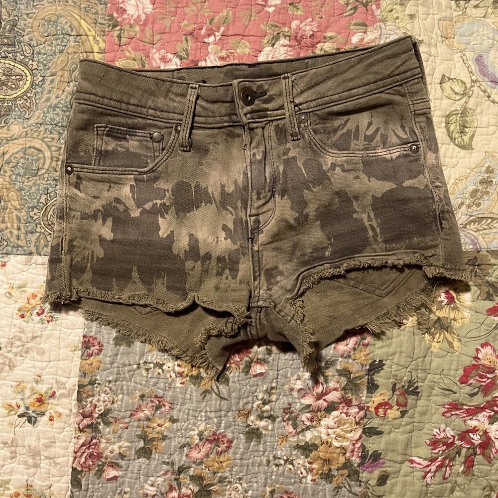 &Denim Army Fatigue Shorts size 4